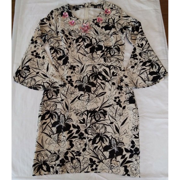 Boston Proper Black & Cream Floral Embellished Trumpet Sleeve Dress Size 4 - Picture 1 of 9